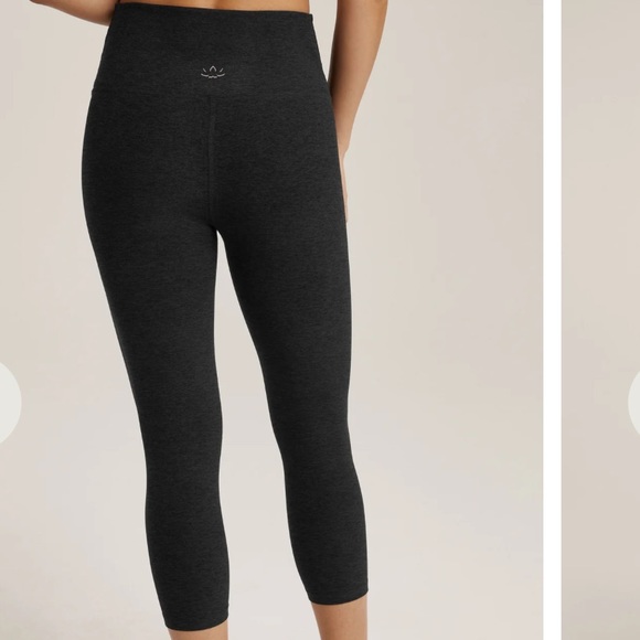 High Waisted Spacedye Capri Legging - Picture 2 of 16